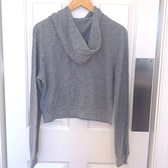 Brandy Melville Waffle Knit Hoodie Sweatshirt Grey Womens Size OS - Picture 1 of 13